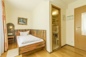 daniel-pari-kunstzimmer-02a