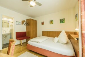 johann-sturcz-bierzimmer-zimmer-31-2